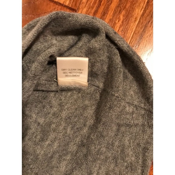 Rebecca Taylor Gray Pullover Sweater with Cut-Out Shoulders - Size Medium - Picture 9 of 9